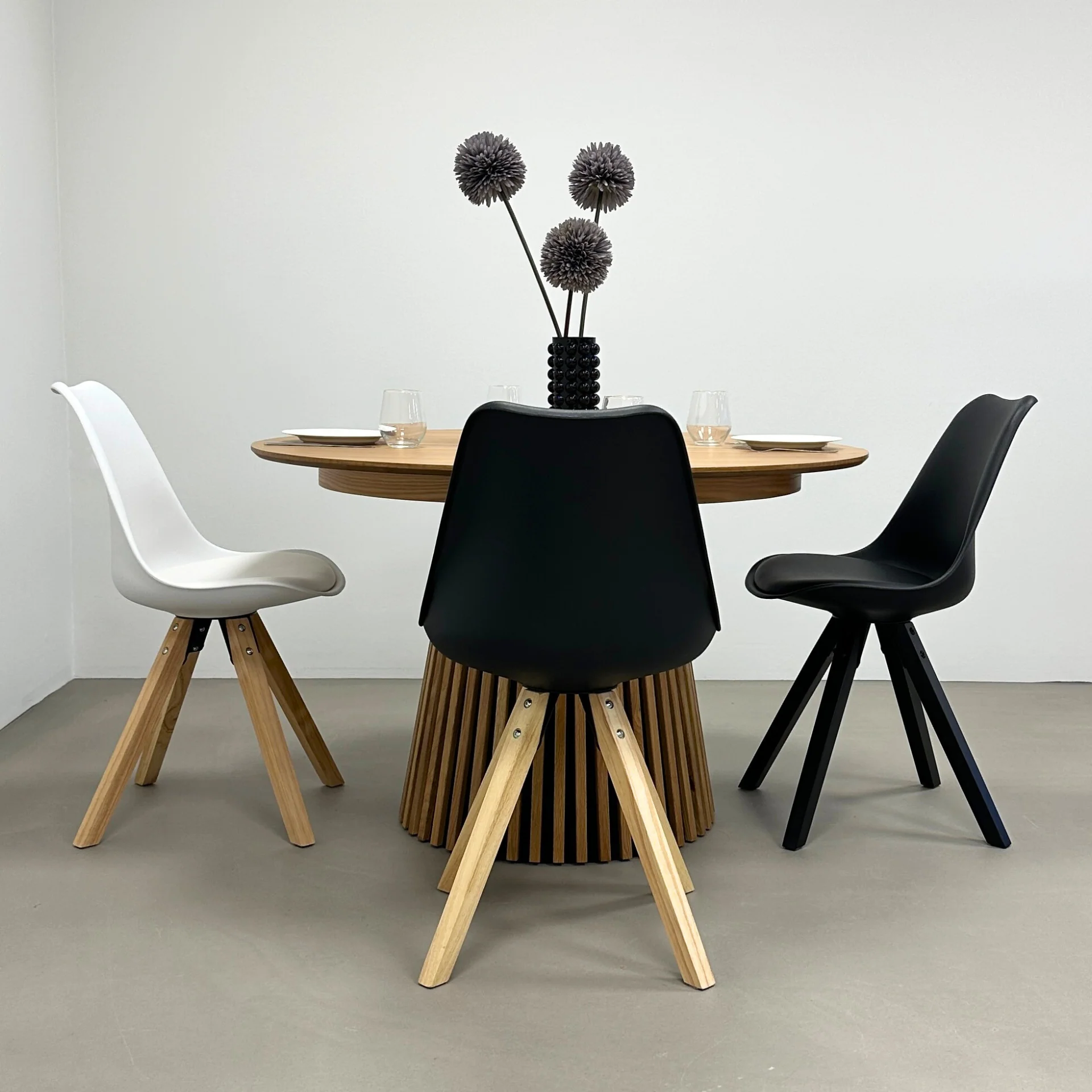 Aria - Chaise de salle à manger noire avec pieds en bois noirs - Image 3